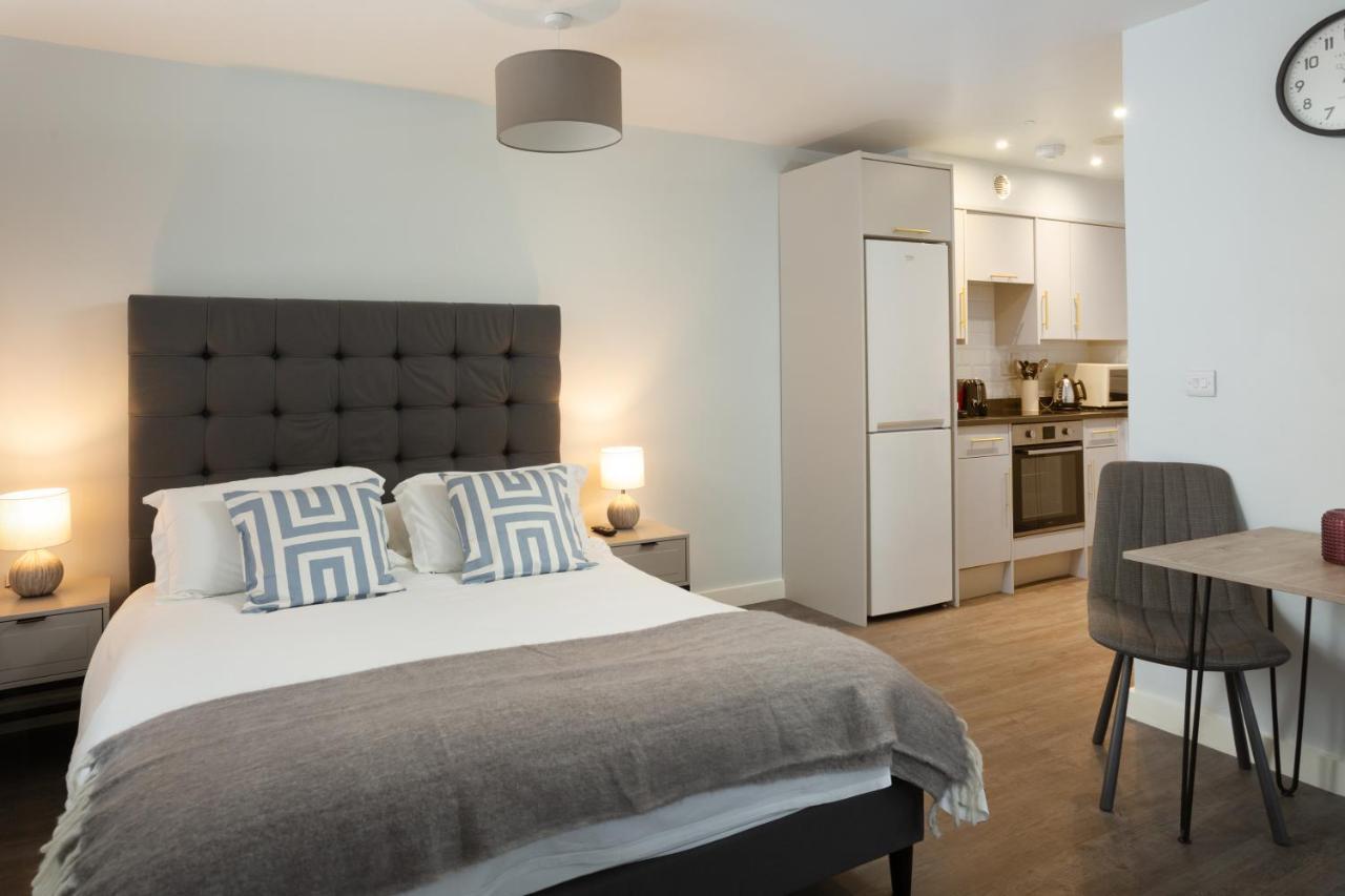 The Falcon Tap Boutique Inn Йорк Экстерьер фото