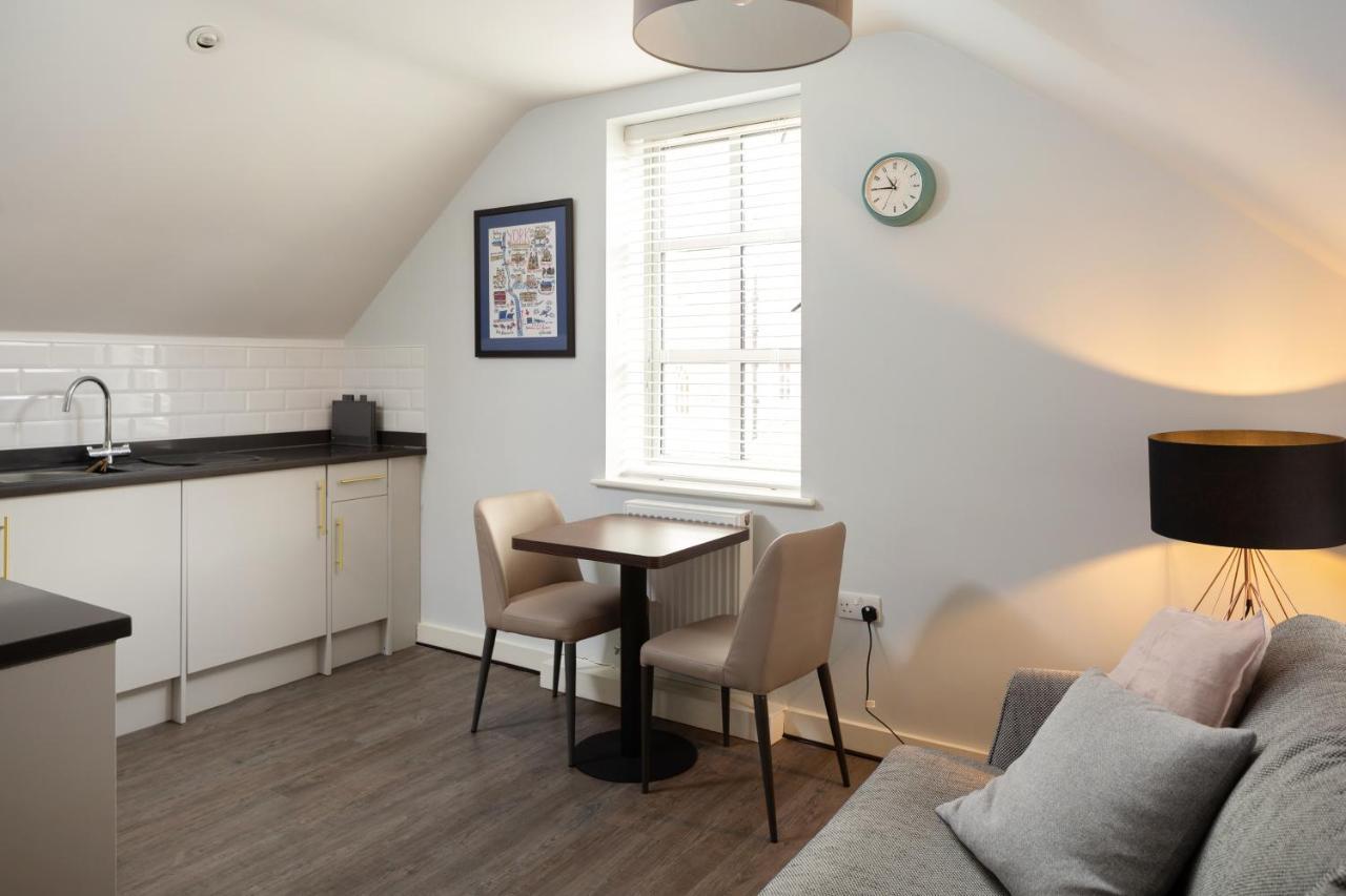 The Falcon Tap Boutique Inn Йорк Экстерьер фото